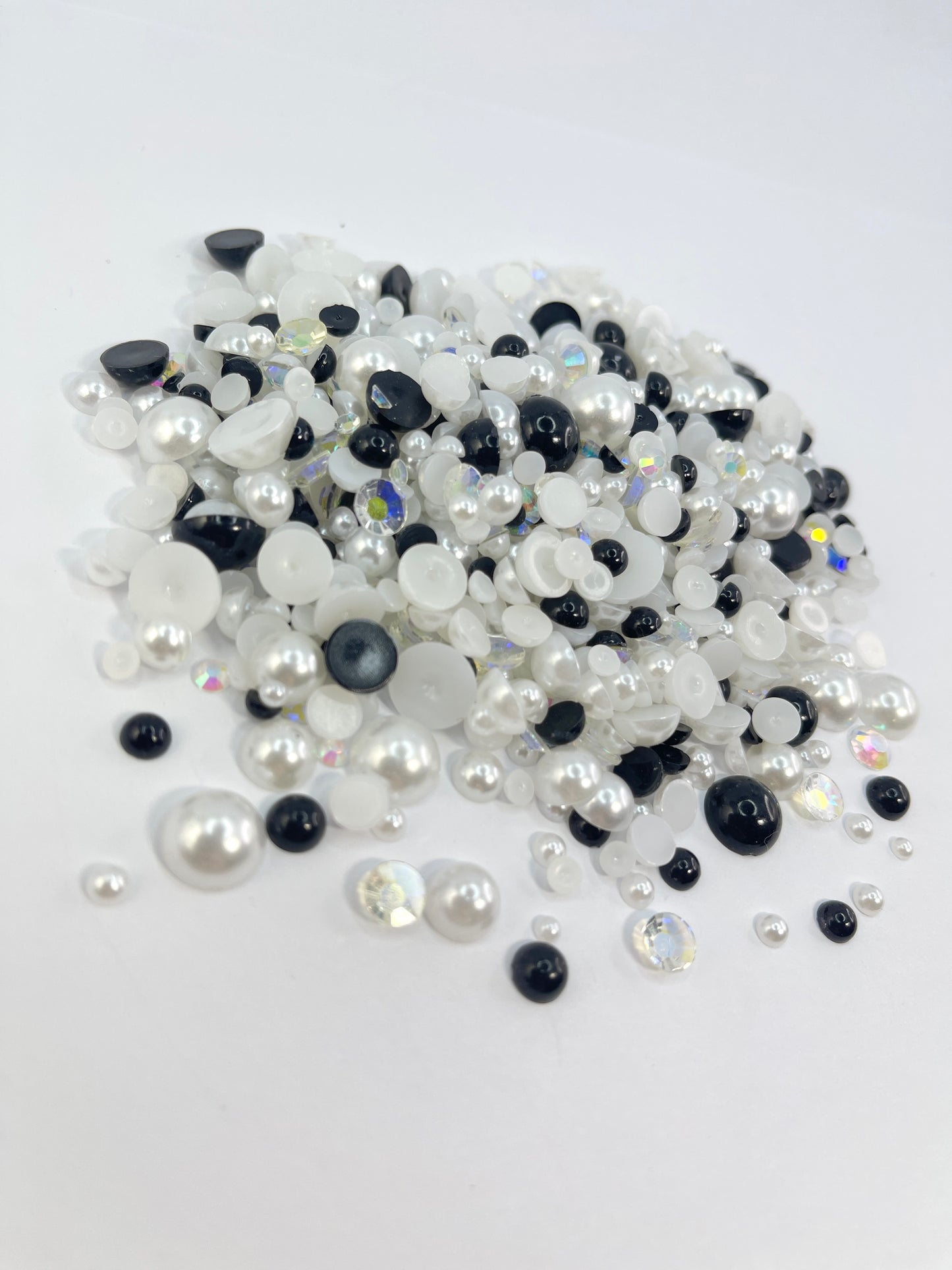 Tuxedo Flat Back Pearl/ Rhinestone Mix 50g