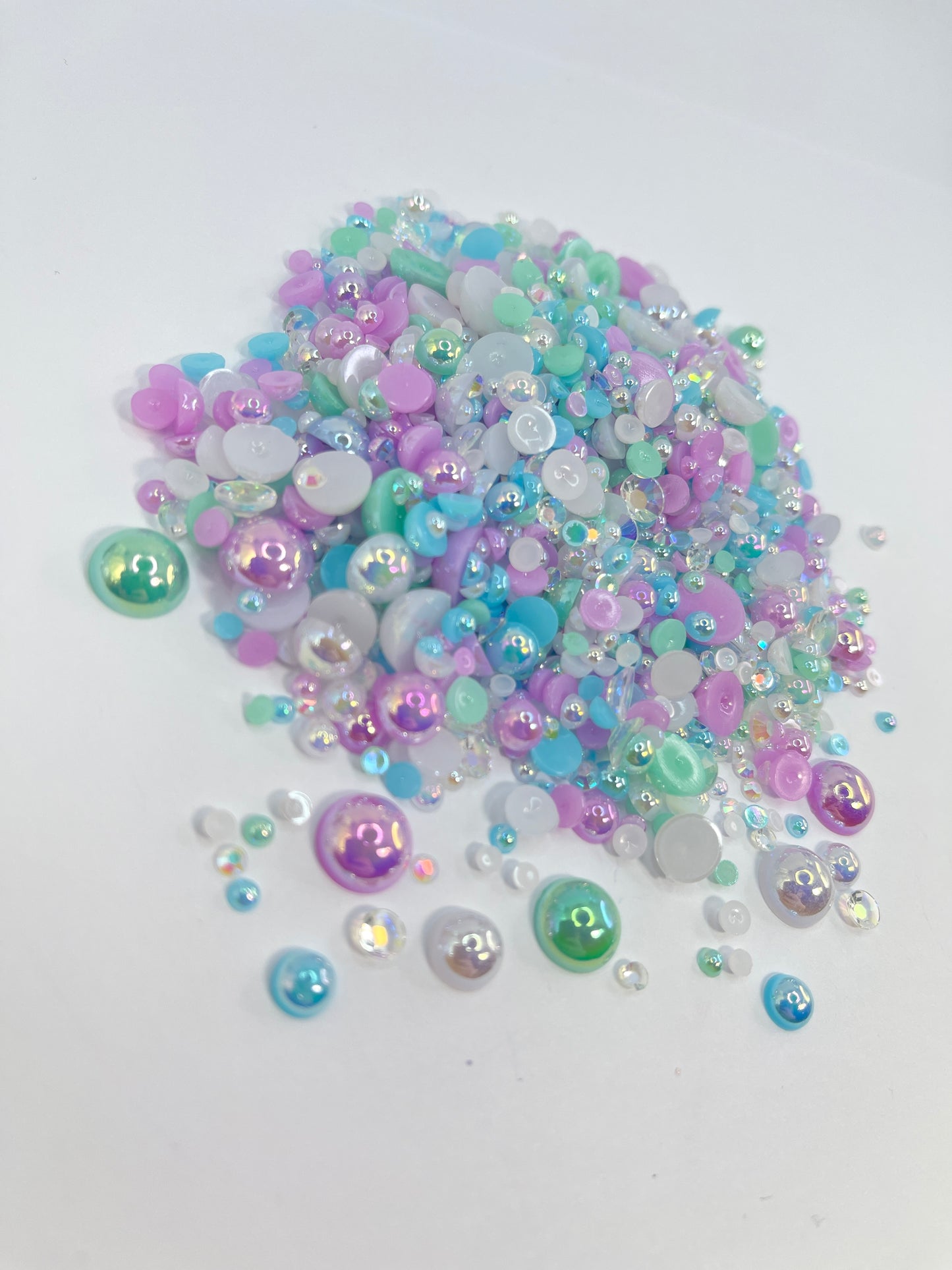 Marina Flat Back Pearl/ Rhinestone Mix 50g