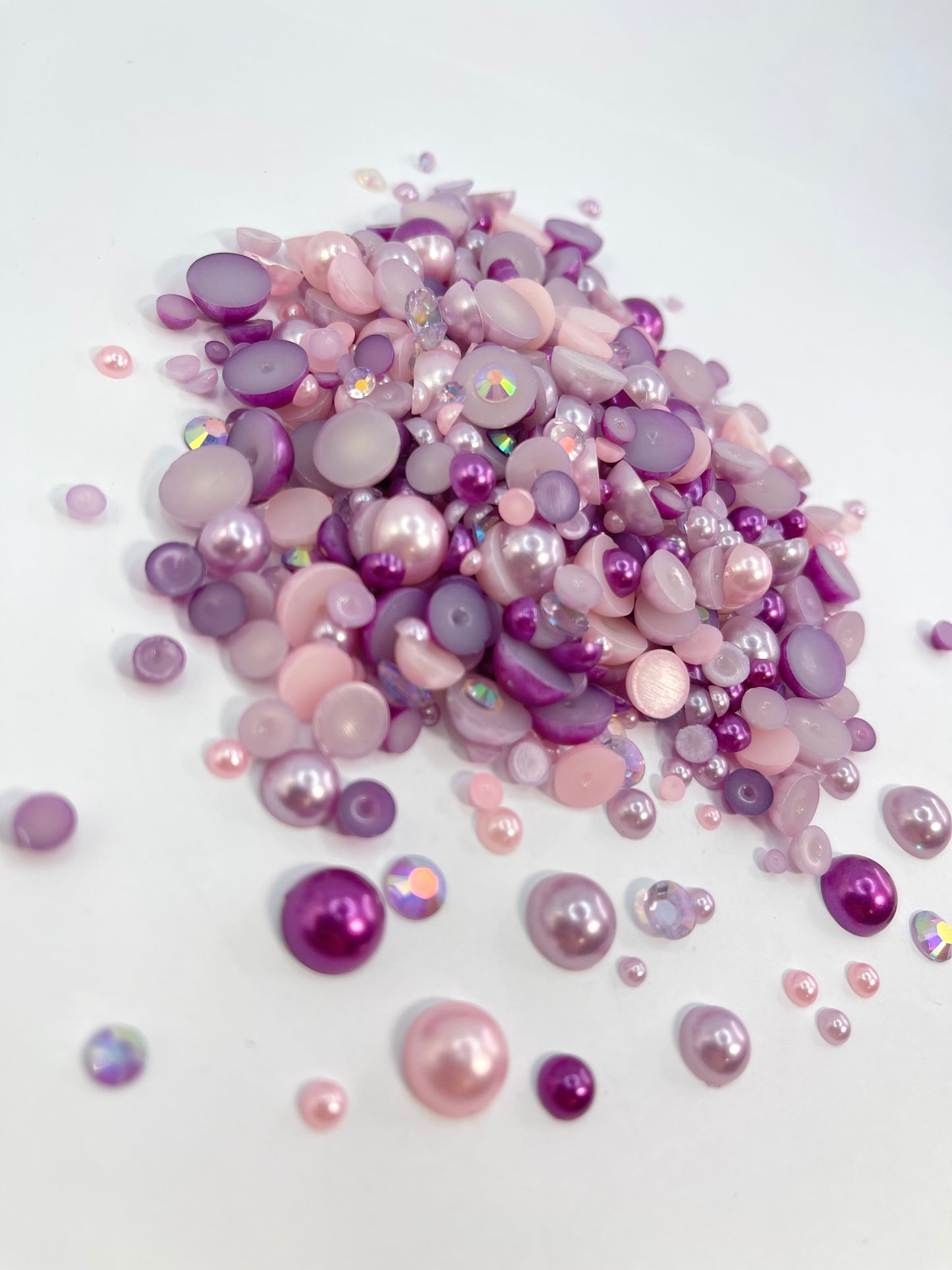 Anemone Flat Back Pearl/ Rhinestone Mix 50g