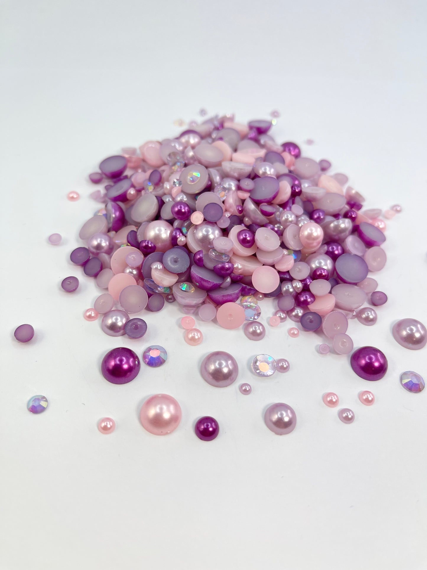 Anemone Flat Back Pearl/ Rhinestone Mix 50g