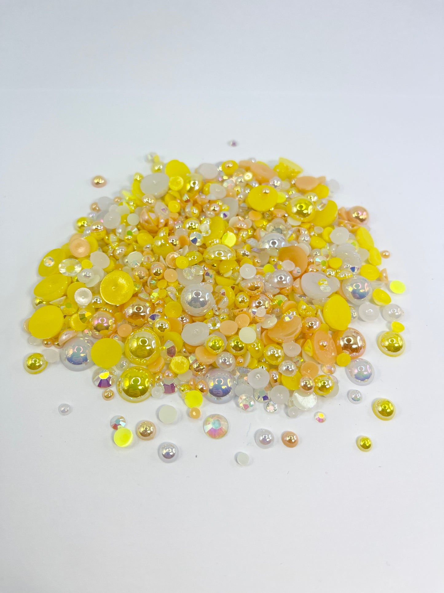 Chickadee Flat Back Pearl/ Rhinestone Mix 50g