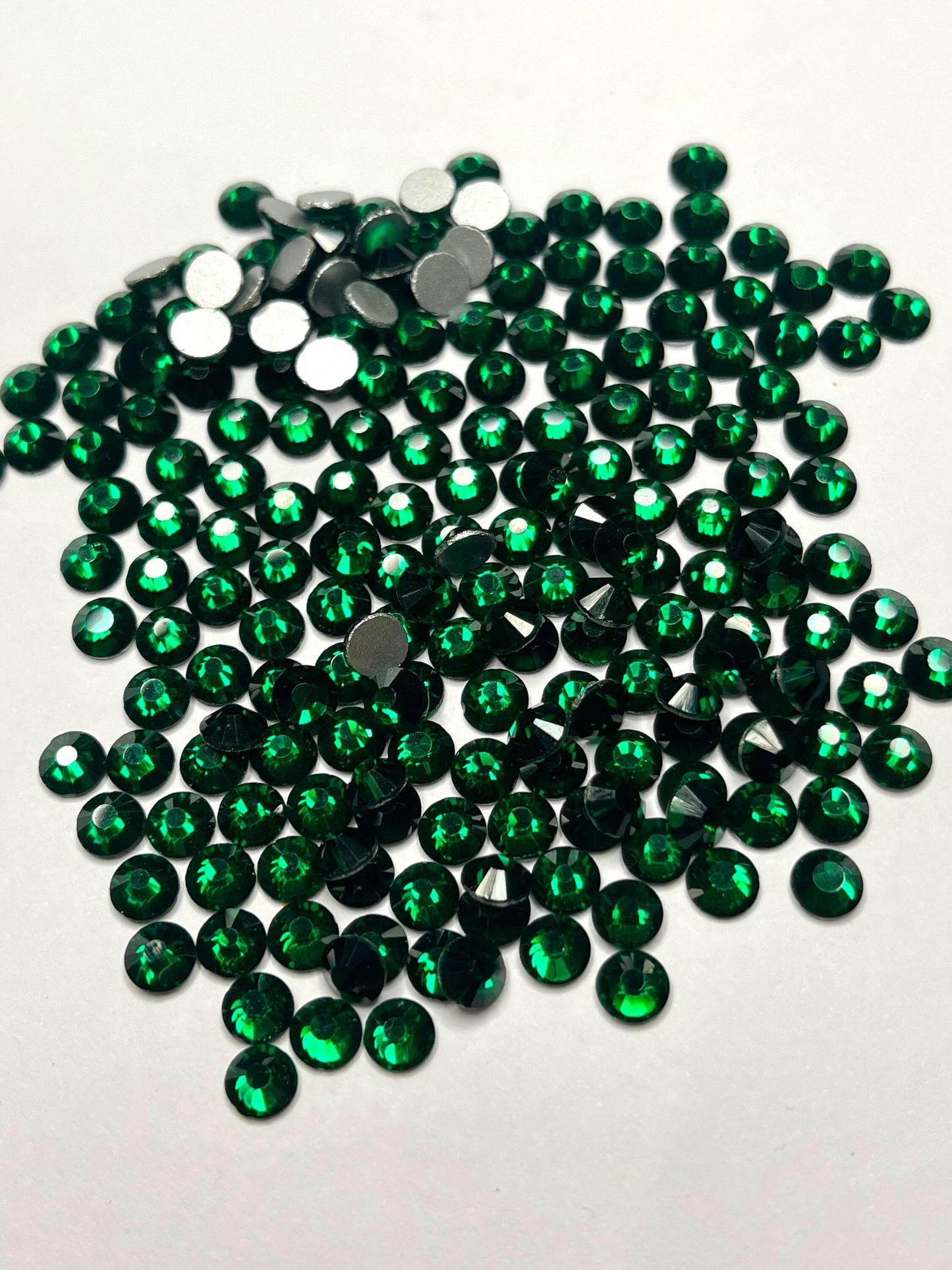 Emerald Green Rhinestones SS20