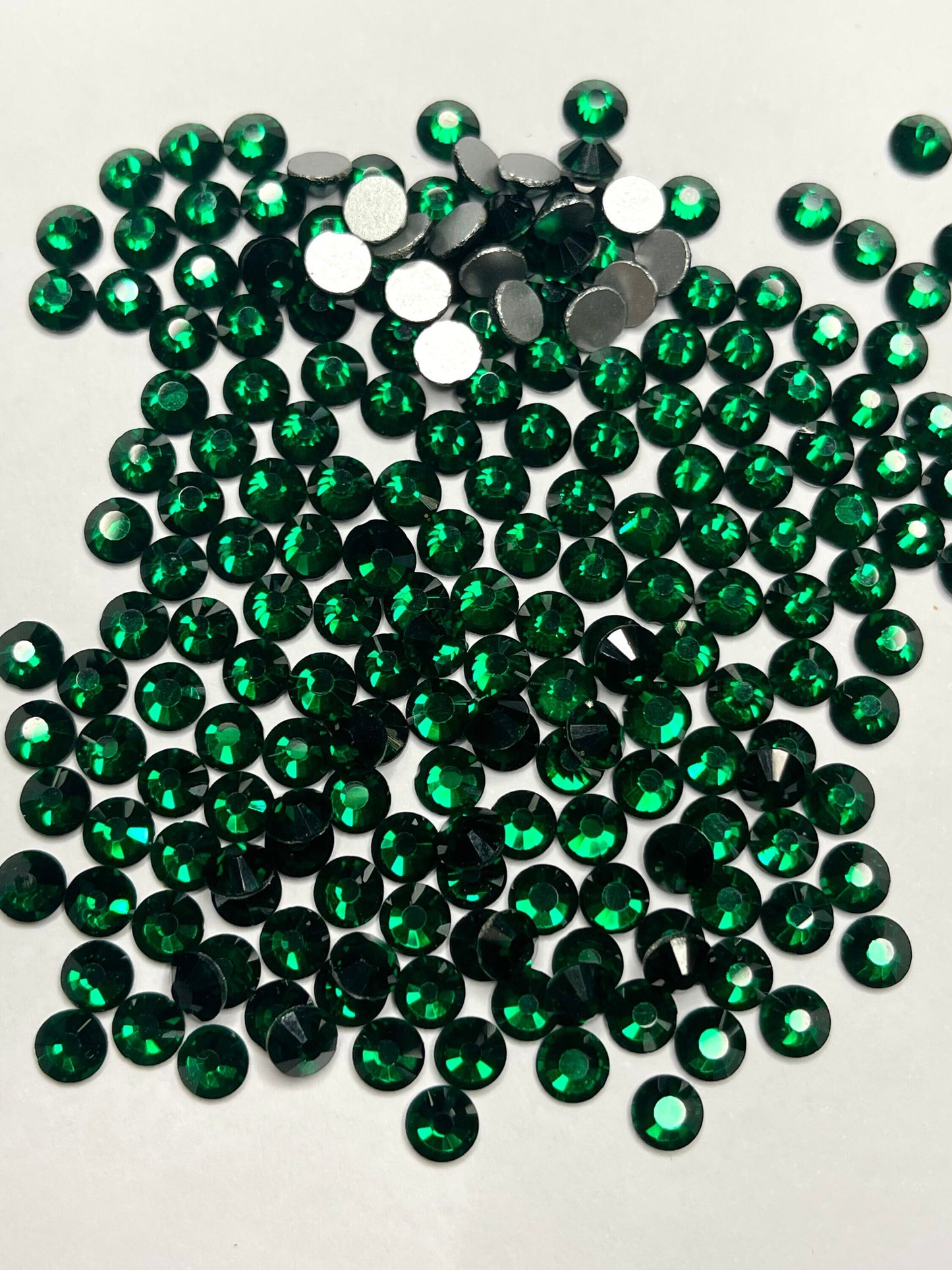 Emerald Green Rhinestones SS20